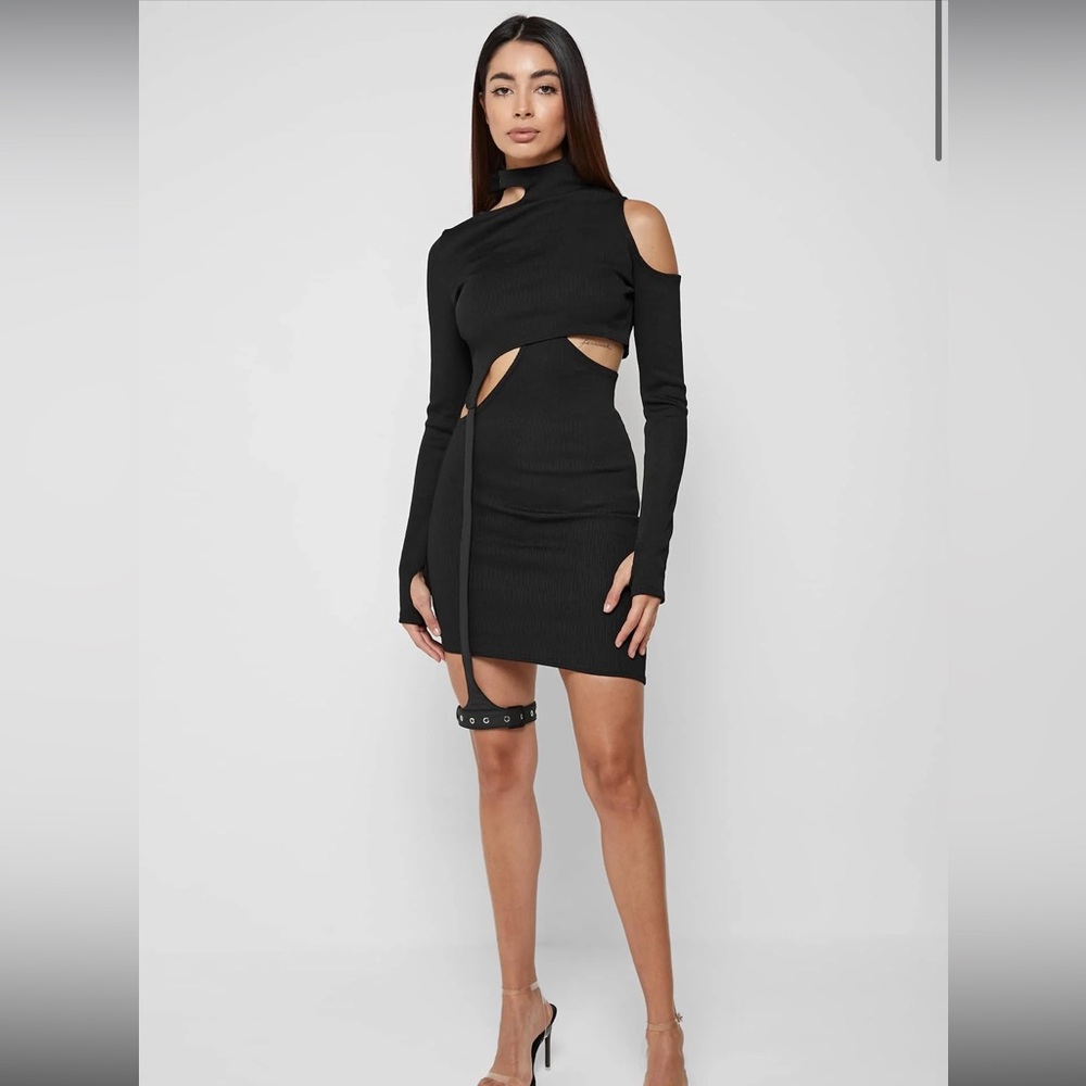 Maniere De Vior 
CUT OUT SUSPENDER DRESS - BLACK